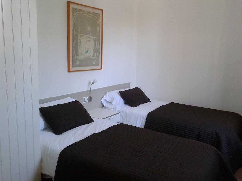 Claris Apartments Barcelona Exterior photo